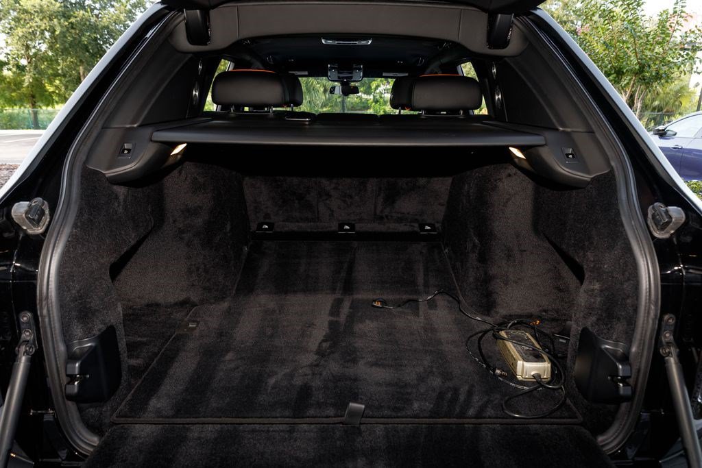 Used 2020 Rolls-Royce Cullinan AWD/4WD image 16