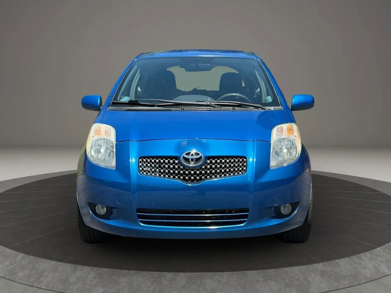 Used 2008 Toyota Yaris S FWD image 2