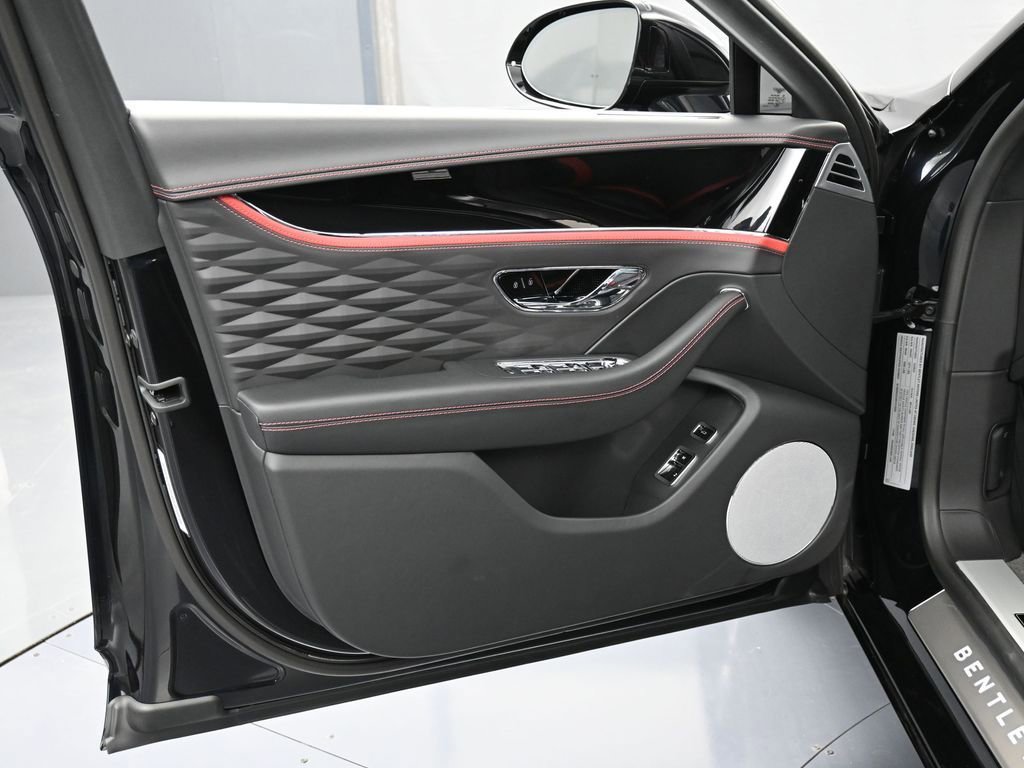 Certified 2024 Bentley Flying Spur W12 image 15