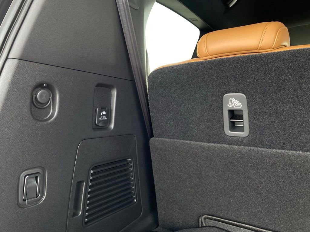 New 2025 Nissan Armada Platinum Reserve image 38