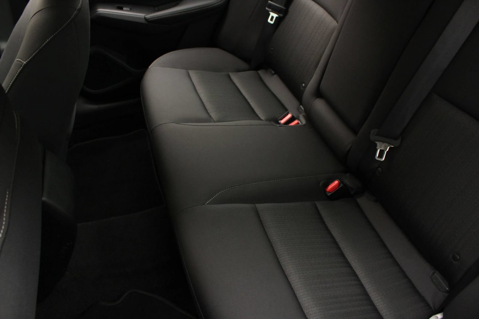 Used 2025 Nissan Altima 2.5 SV FWD image 19