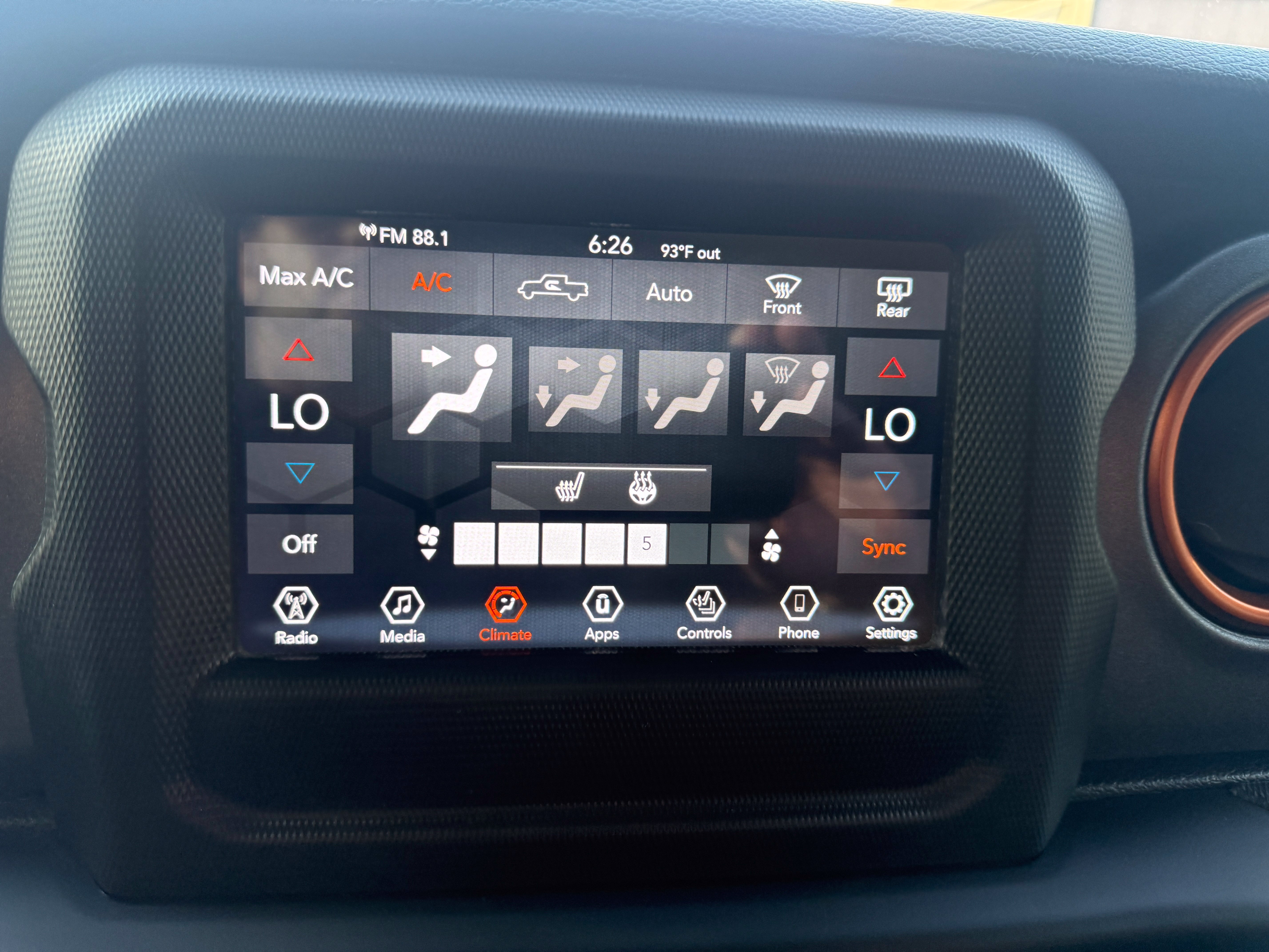 Used 2021 Jeep Gladiator Mojave w/ Cold Weather Group AWD/4WD image 7