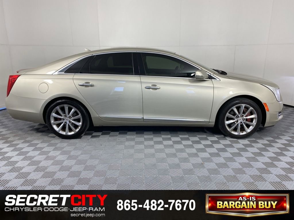 Used 2013 Cadillac XTS Luxury w/ Driver Awareness Package FWD image 8