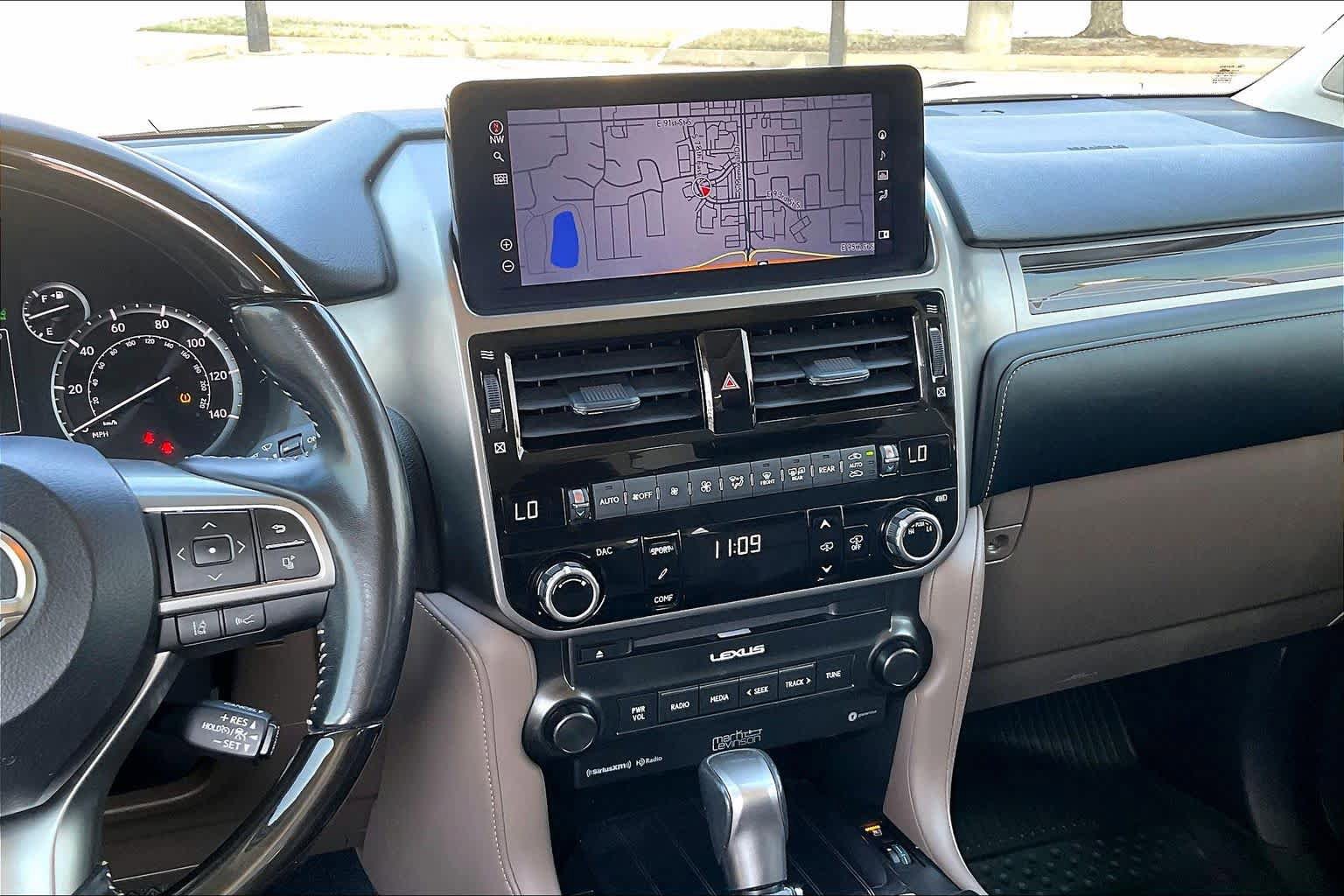 Used 2023 Lexus GX 460 Luxury w/ Accessory Package AWD/4WD image 7