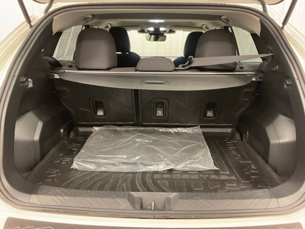 Used 2024 Subaru Crosstrek 2.0i Premium image 37