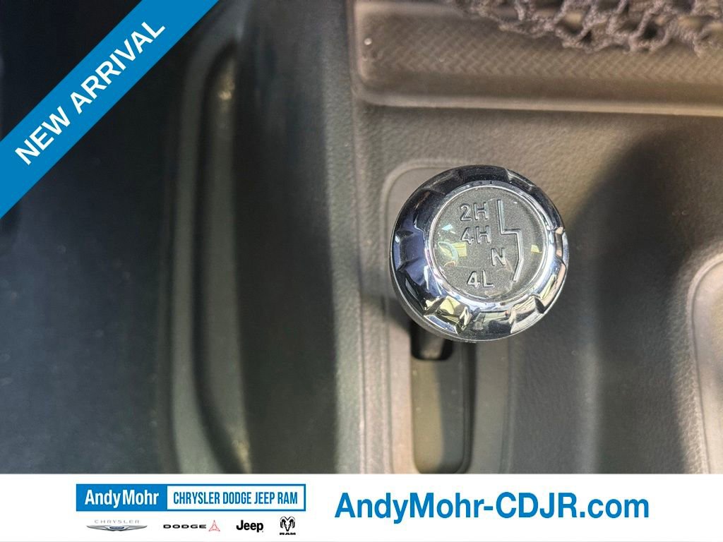 Used 2013 Jeep Wrangler Sport AWD/4WD image 13