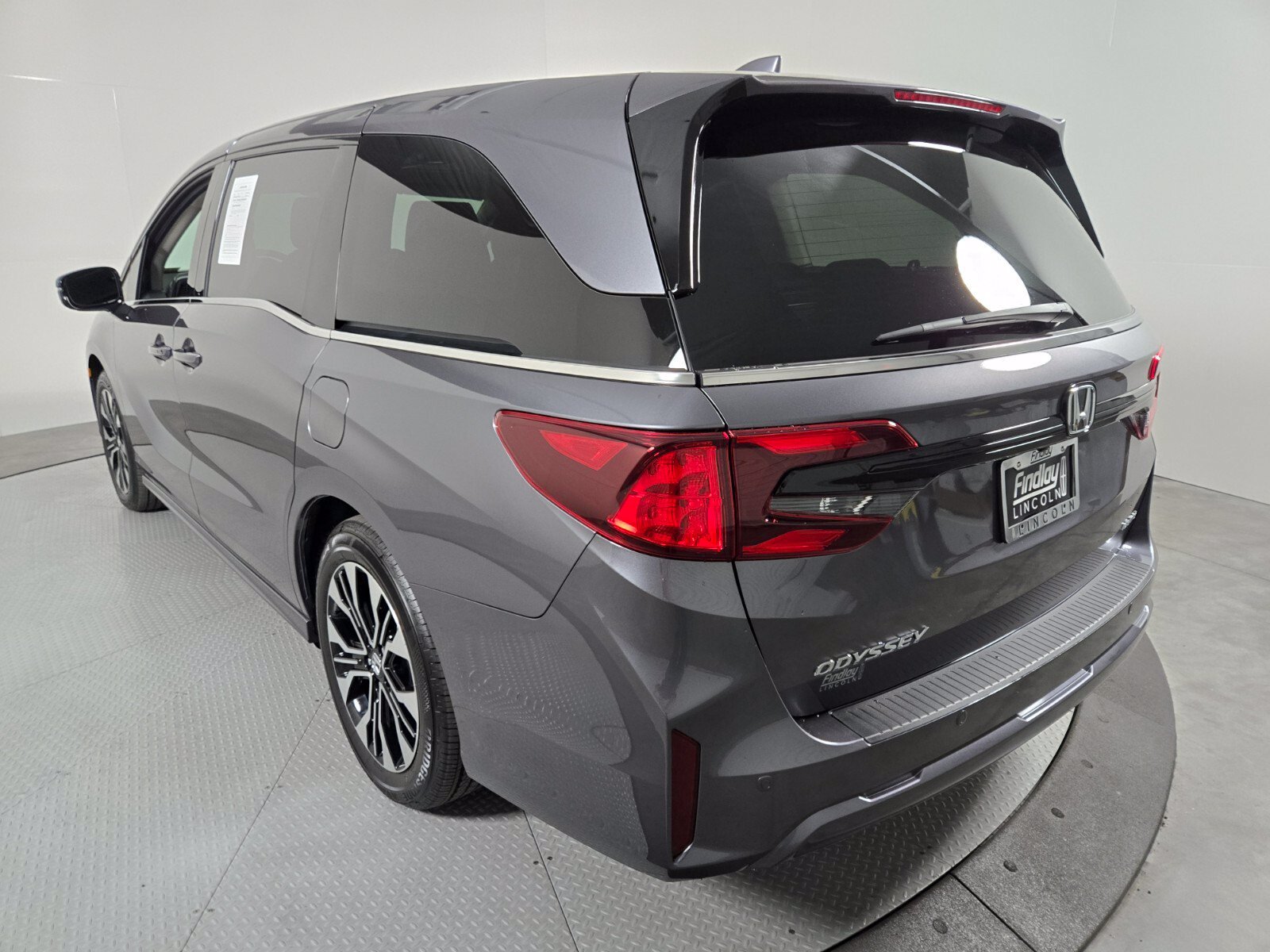 Used 2026 Honda Odyssey Elite image 6