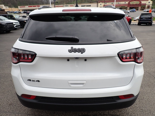 New 2026 Jeep Compass Latitude AWD/4WD image 4