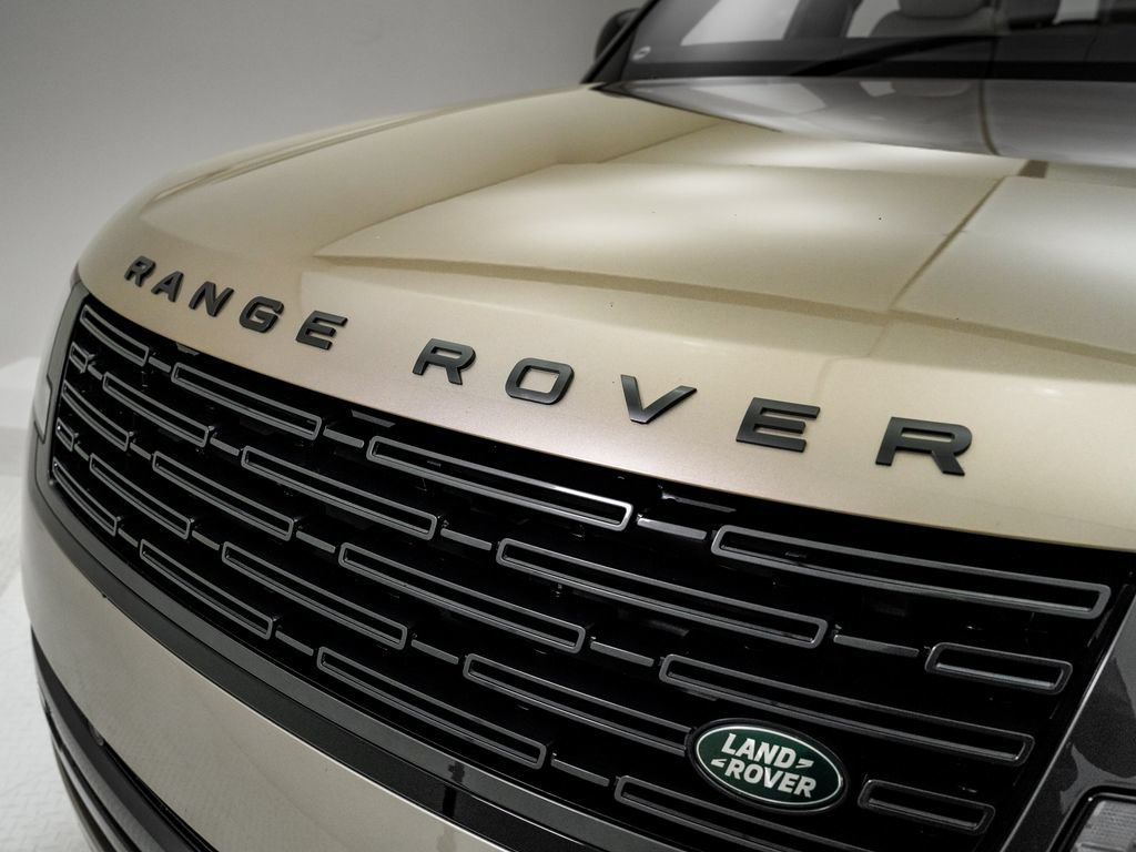 Used 2023 Land Rover Range Rover Long Wheelbase SE AWD/4WD image 39