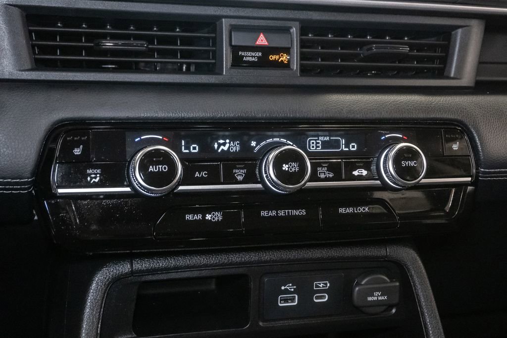 Used 2024 Honda Pilot Touring image 19