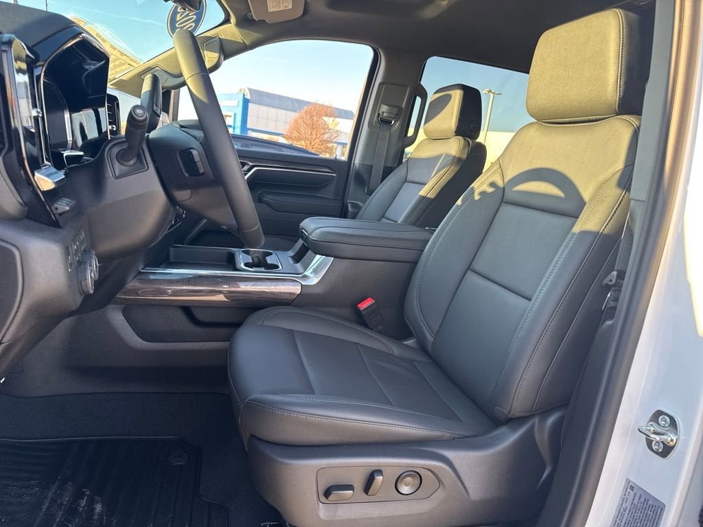 New 2026 Chevrolet Silverado 2500 LTZ w/ LTZ Convenience Package AWD/4WD image 18