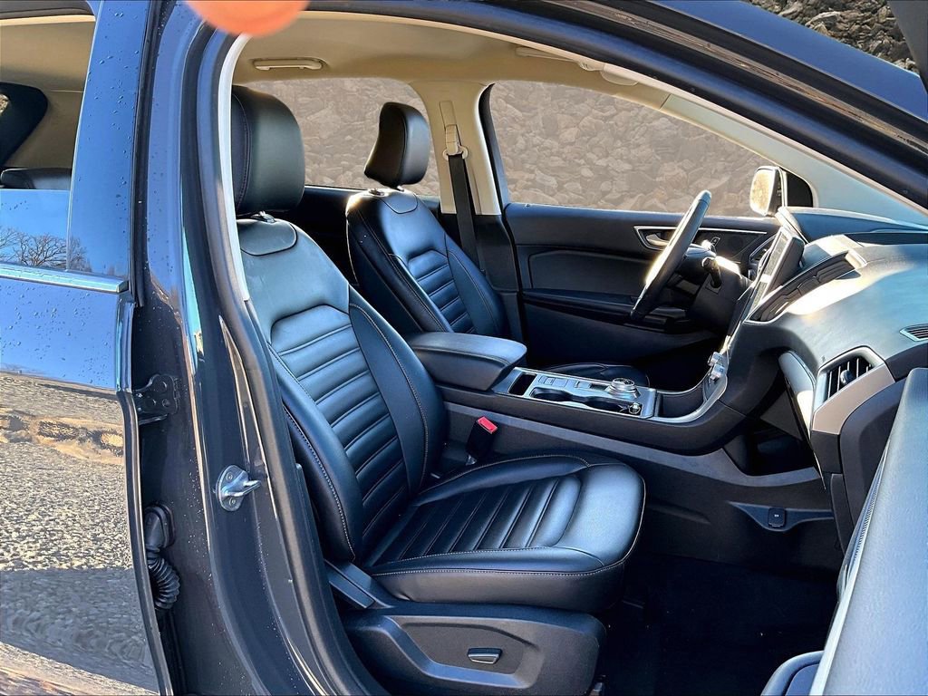Used 2021 Ford Edge SEL image 7