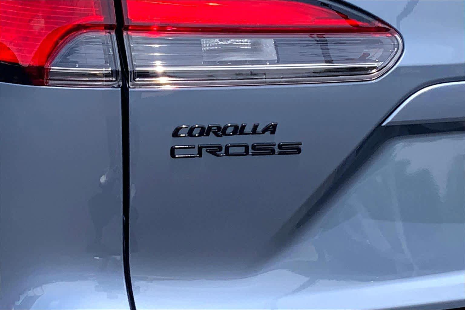 New 2026 Toyota Corolla Cross AWD Hybrid image 17