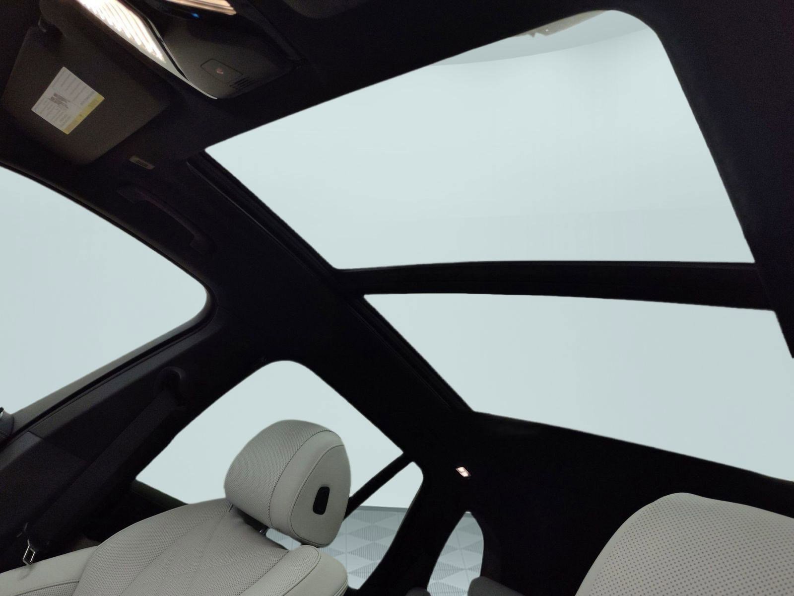 Used 2026 BMW X5 xDrive50e w/ M Sport Package image 13