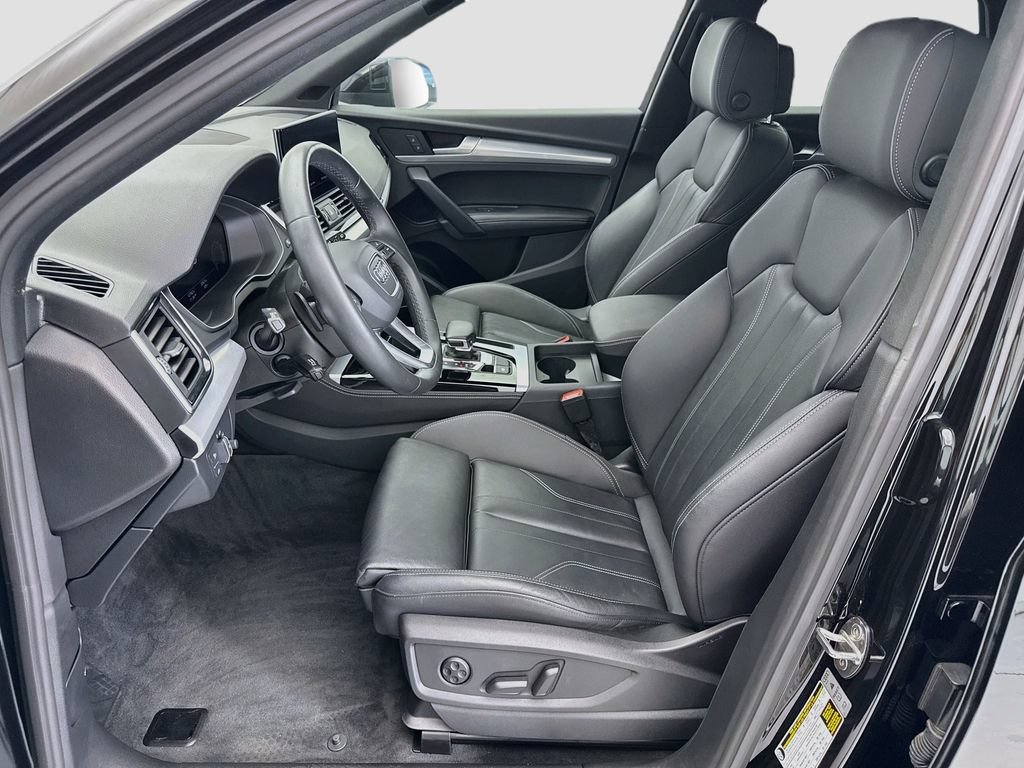 Used 2023 Audi Q5 2.0T Premium Plus w/ Premium Plus Package AWD/4WD image 17