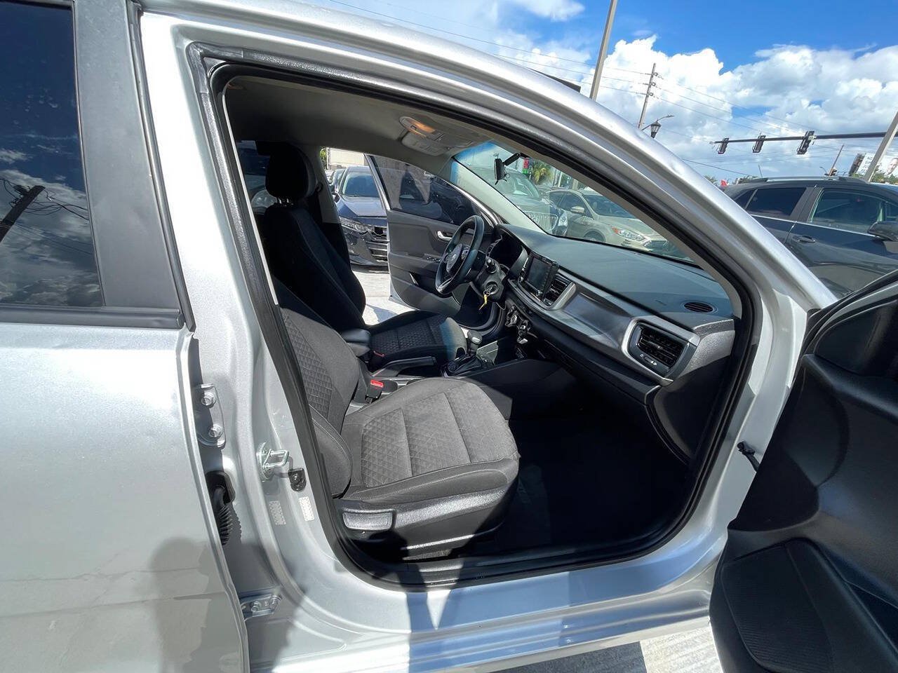 Used 2019 Kia Rio S FWD image 16