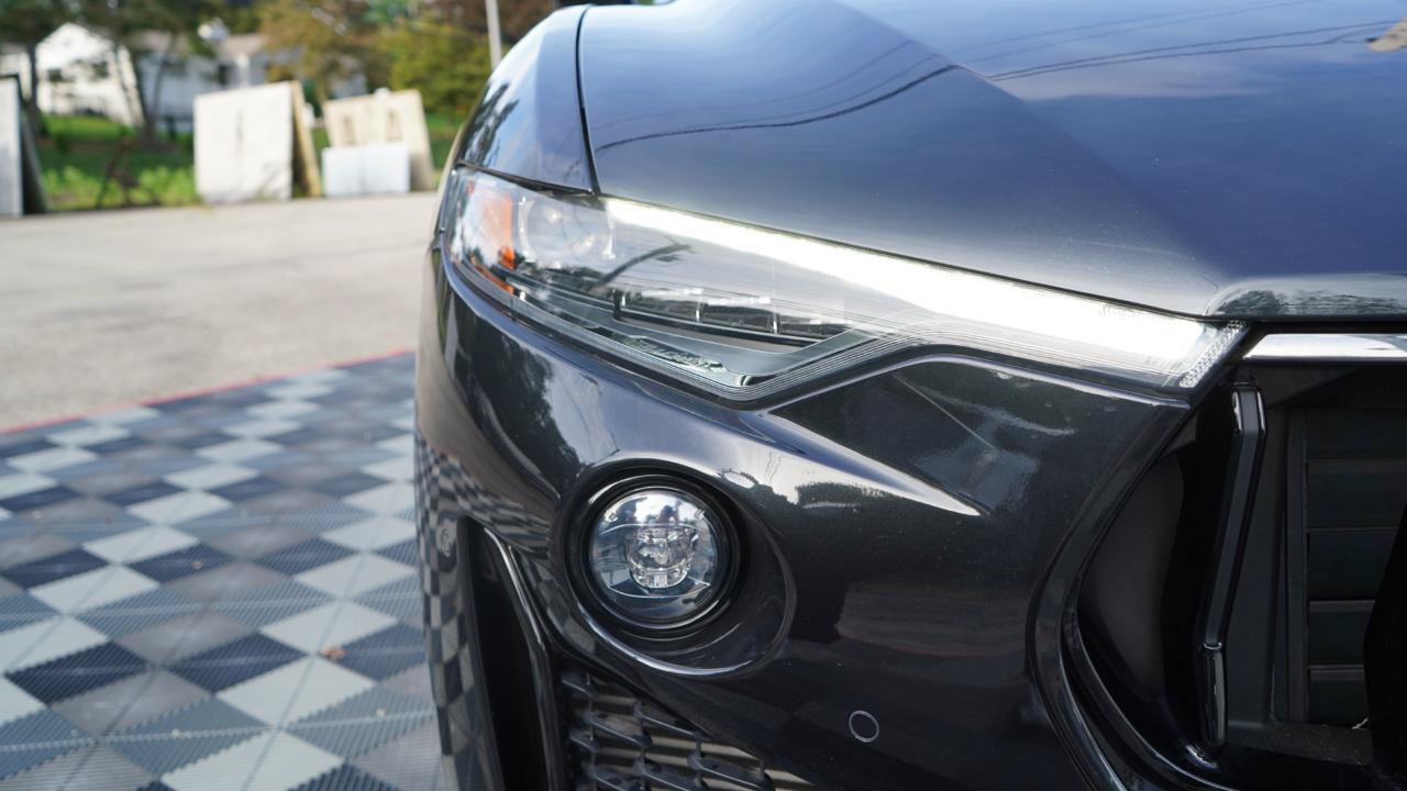 Used 2023 Maserati Levante Modena AWD/4WD image 13