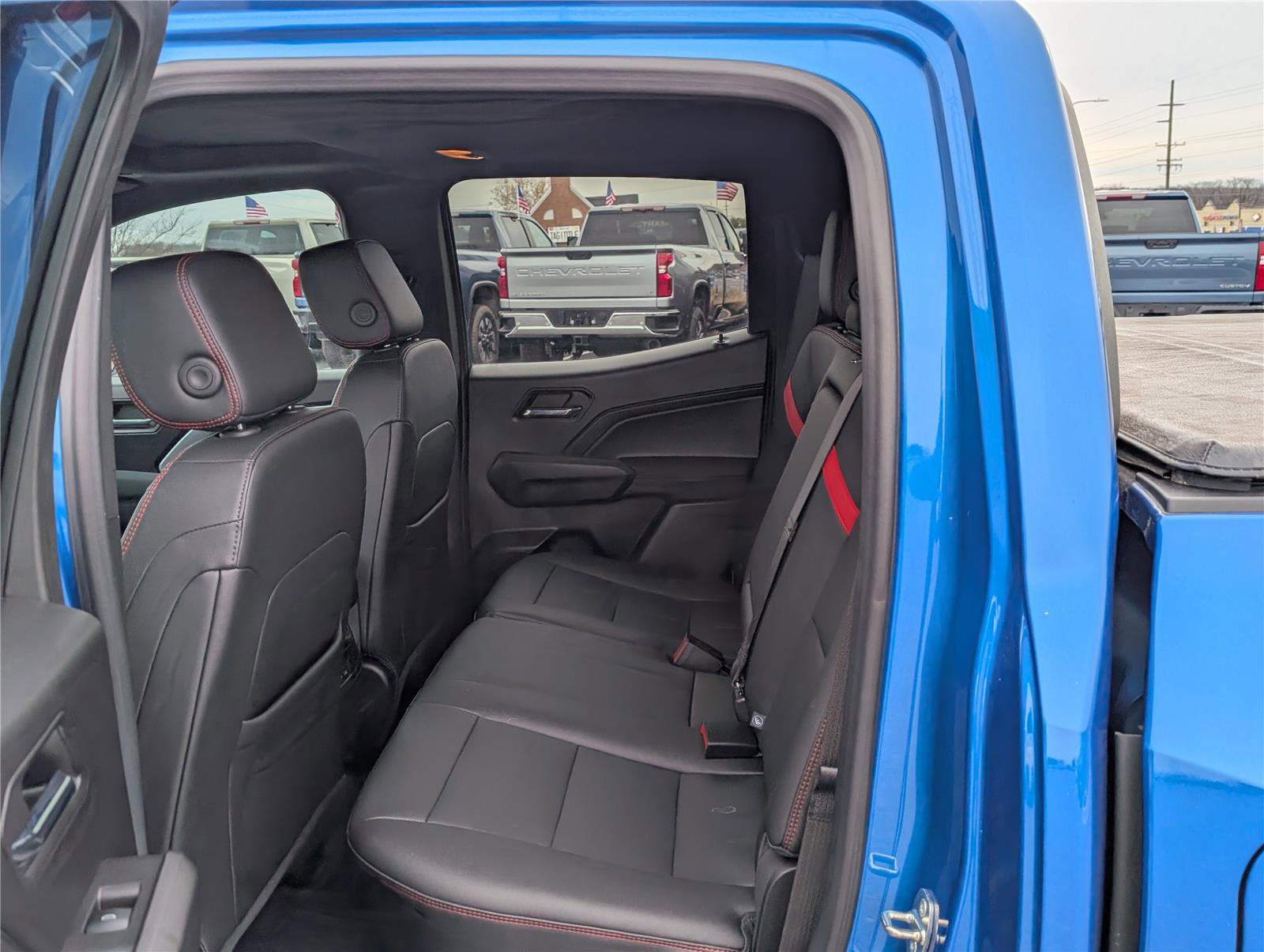 Used 2023 Chevrolet Colorado Z71 w/ Z71 Convenience Package 2 image 14