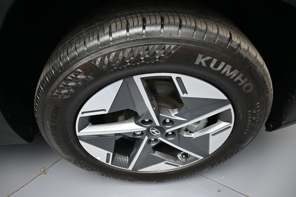 Certified 2025 Hyundai Tucson SEL AWD/4WD image 13