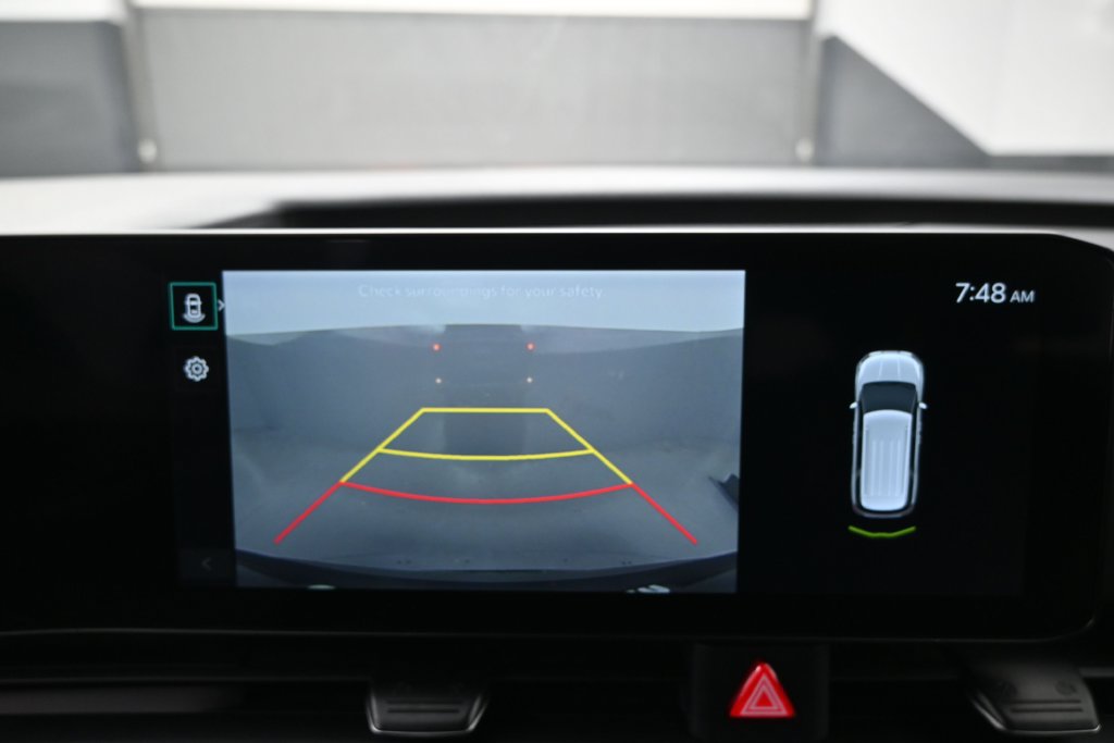 Used 2025 Kia Carnival EX FWD image 7