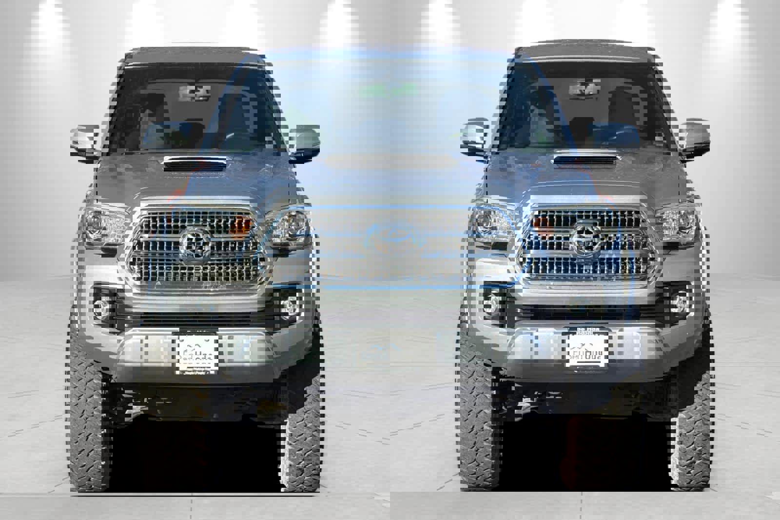 Used 2017 Toyota Tacoma TRD Sport w/ Tow Package (A/T) image 10