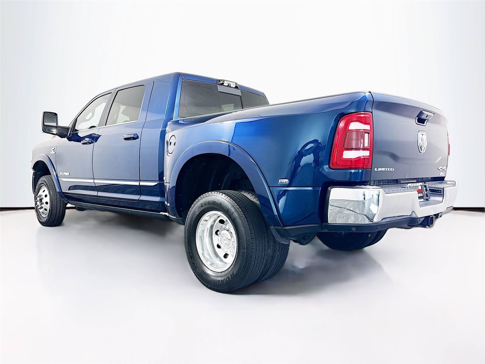 Used 2024 RAM 3500 Limited AWD/4WD image 30