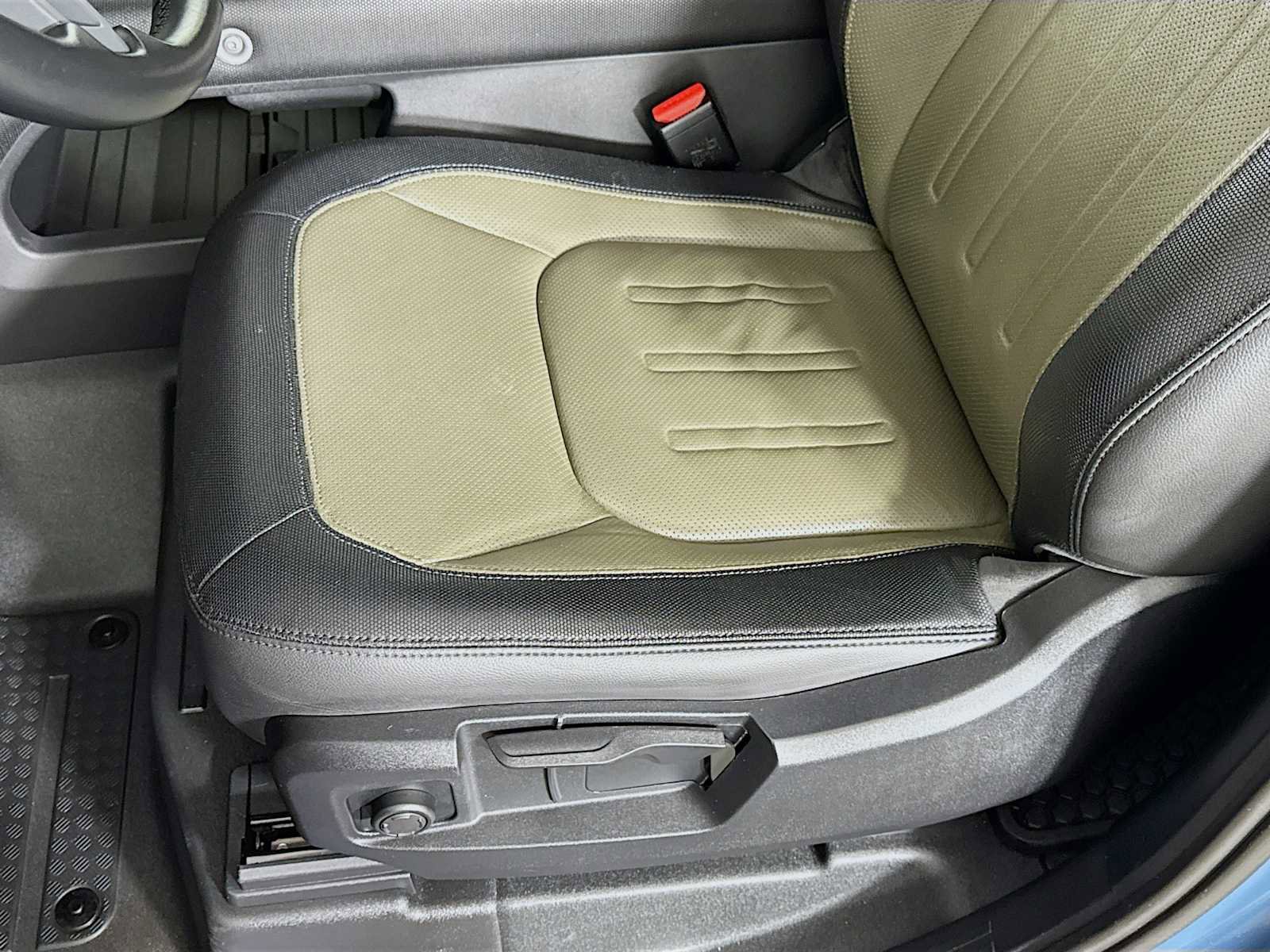 Used 2021 Land Rover Defender 90 X-Dynamic S image 19