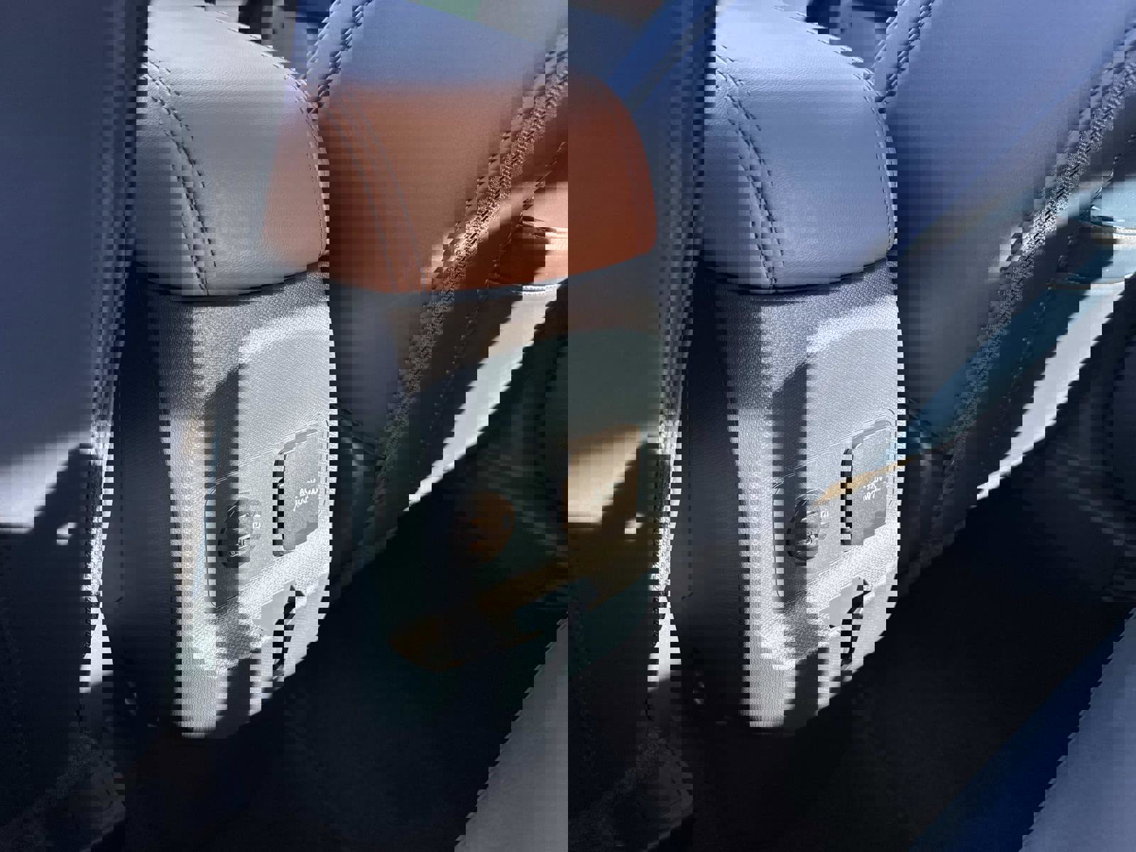 Used 2024 Ford Maverick Lariat image 16