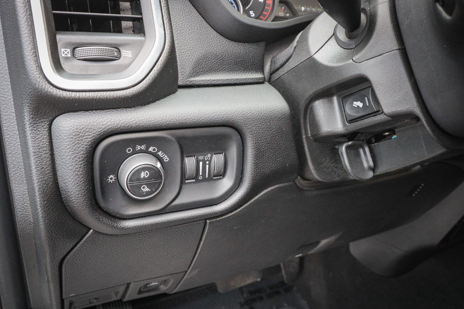 Used 2024 RAM 2500 Laramie image 21