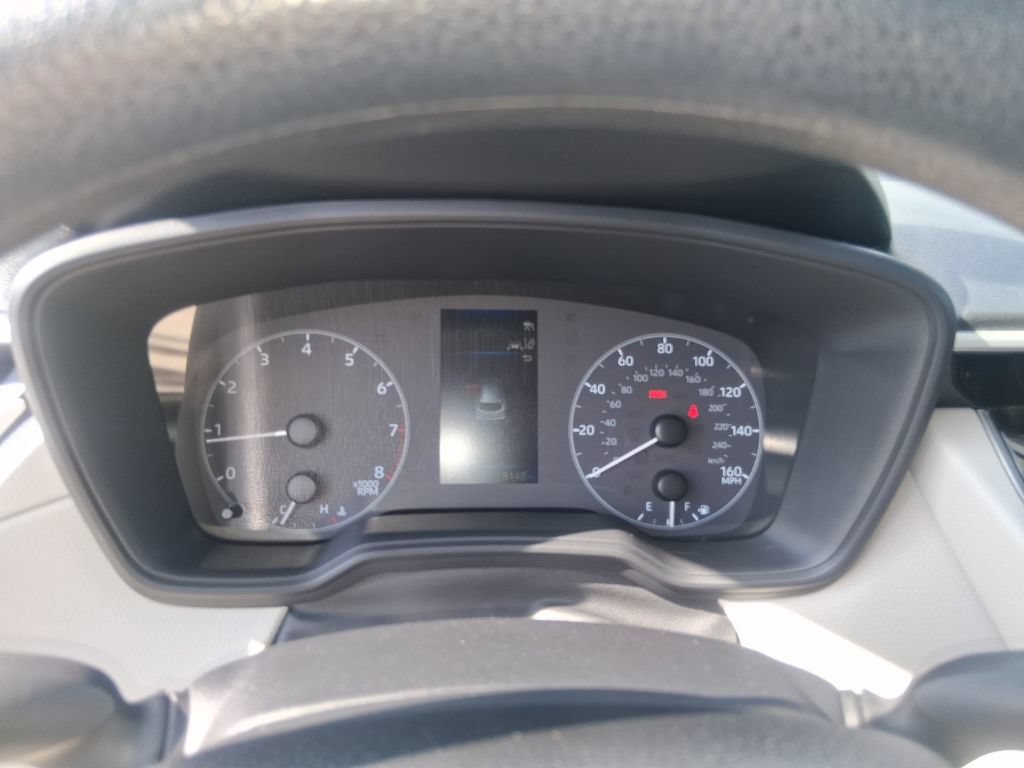 Used 2025 Toyota Corolla Cross L FWD image 11