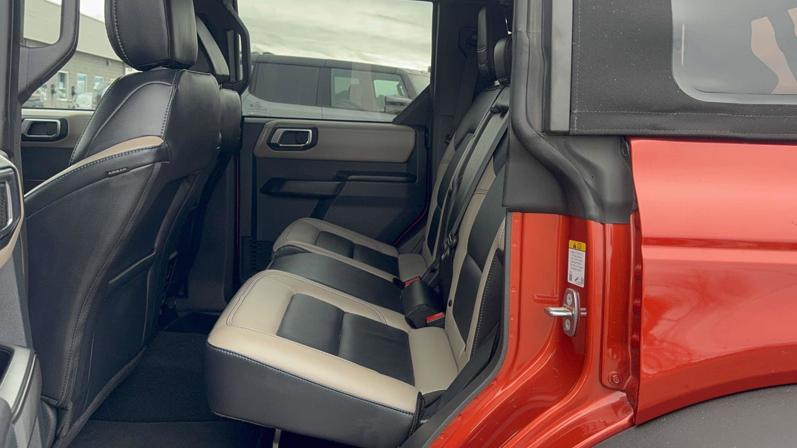 Used 2024 Ford Bronco Wildtrak image 16