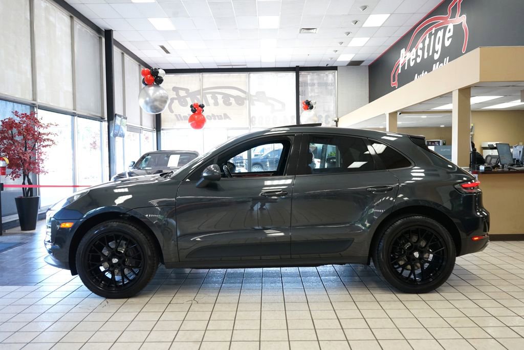 Used 2019 Porsche Macan AWD/4WD image 3