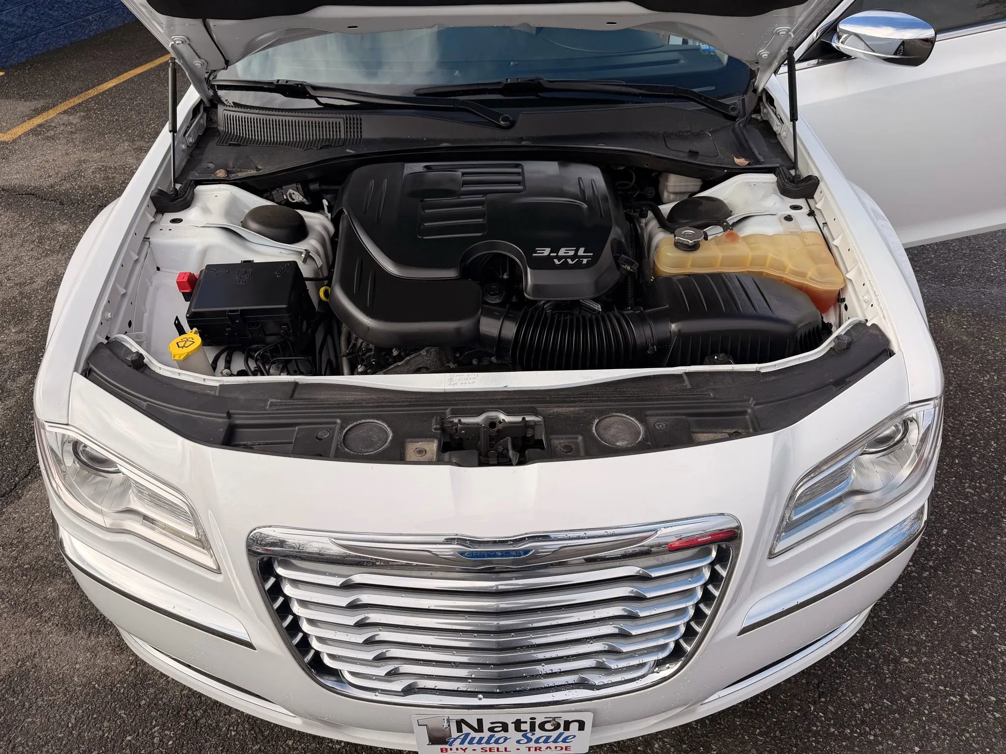 Used 2012 Chrysler 300 Limited image 16