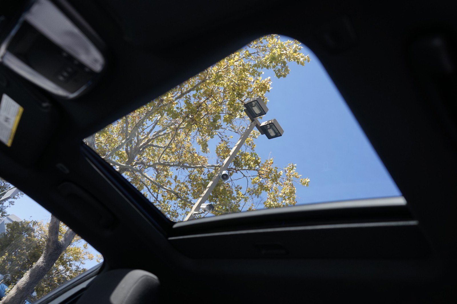 Used 2022 Dodge Charger GT w/ Blacktop Package image 27