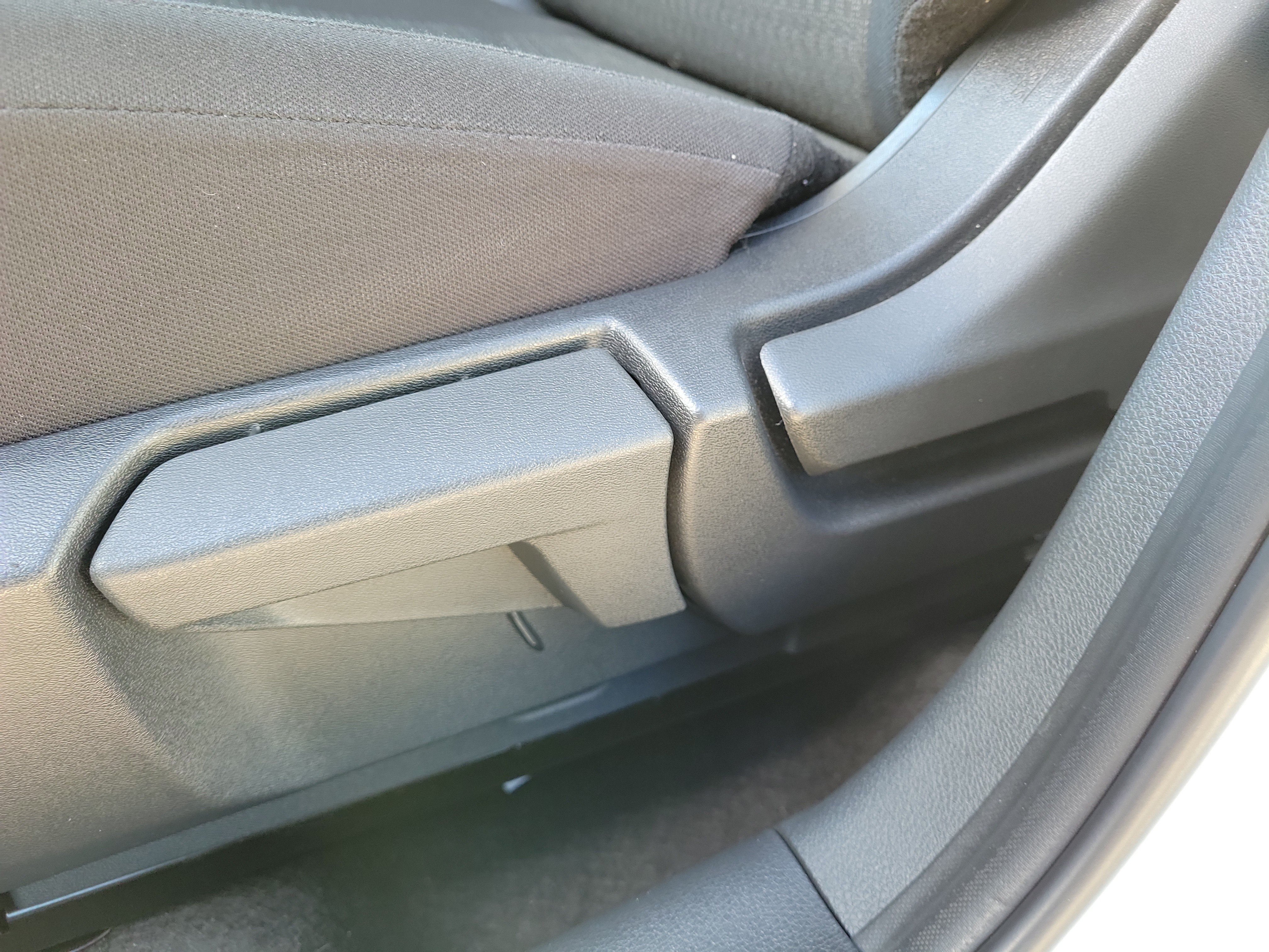 Certified 2025 Nissan Kicks S FWD image 17