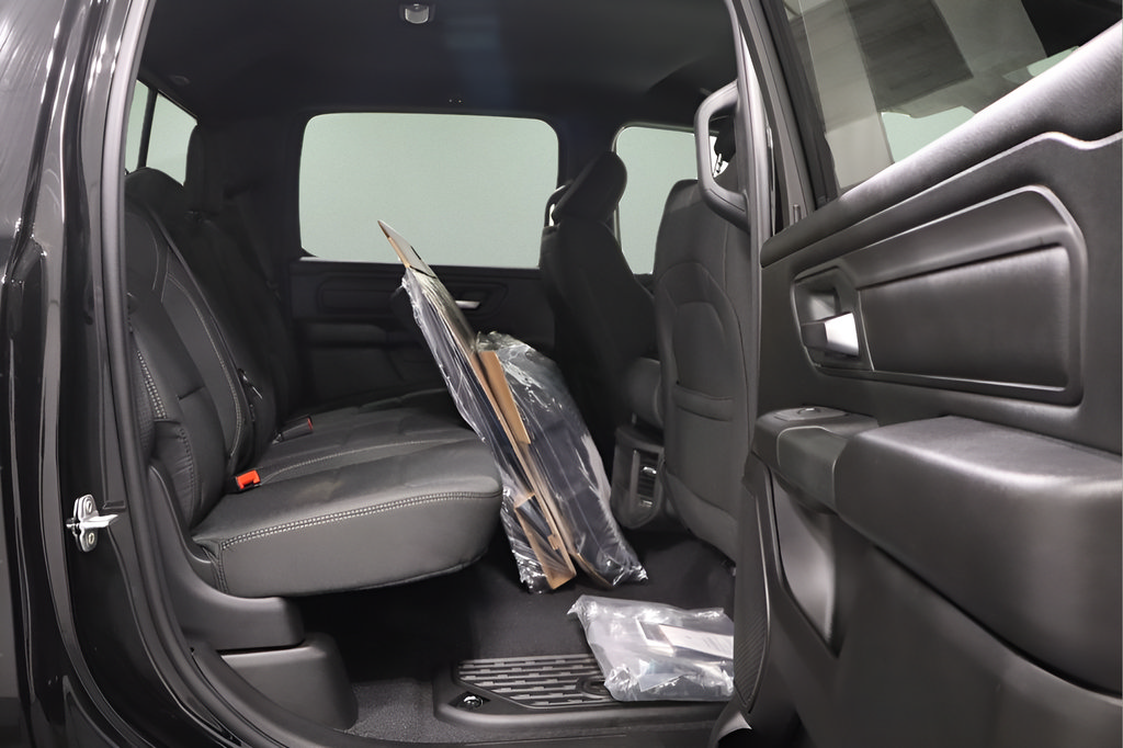 New 2026 RAM 1500 Warlock AWD/4WD image 17
