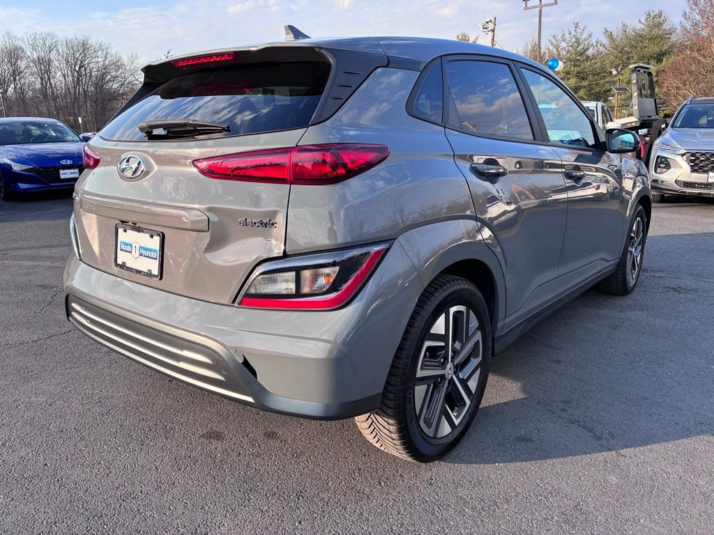 Used 2022 Hyundai Kona SEL w/ Convenience Package FWD image 7