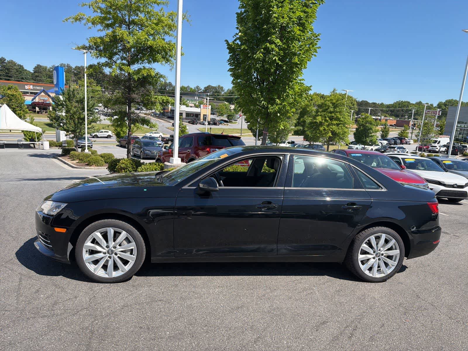 Used 2017 Audi A4 2.0T Premium w/ Audi MMI Navigation Plus AWD/4WD image 6