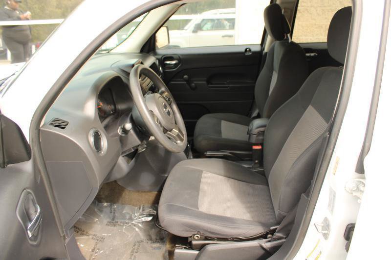 Used 2014 Jeep Patriot Sport FWD image 11