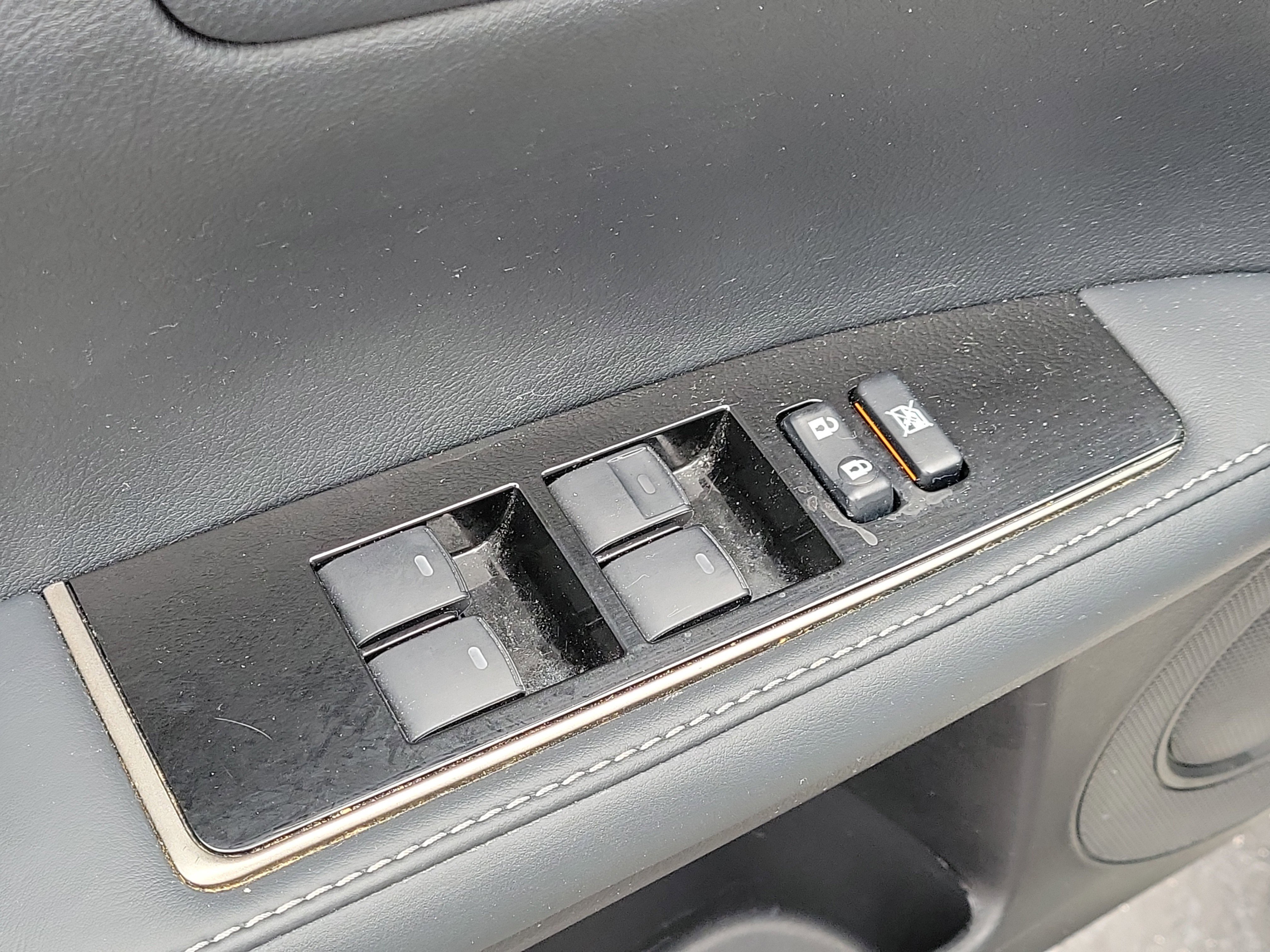 Used 2016 Lexus ES 350 w/ Ultra Luxury Package image 19