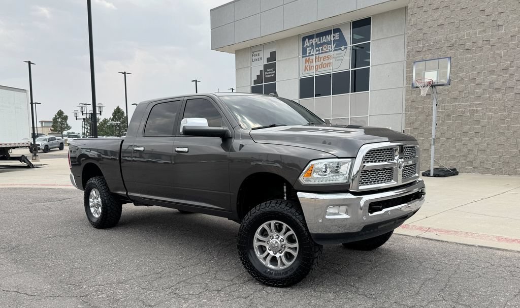 Used 2017 RAM 2500 Laramie w/ Convenience Group AWD/4WD image 2