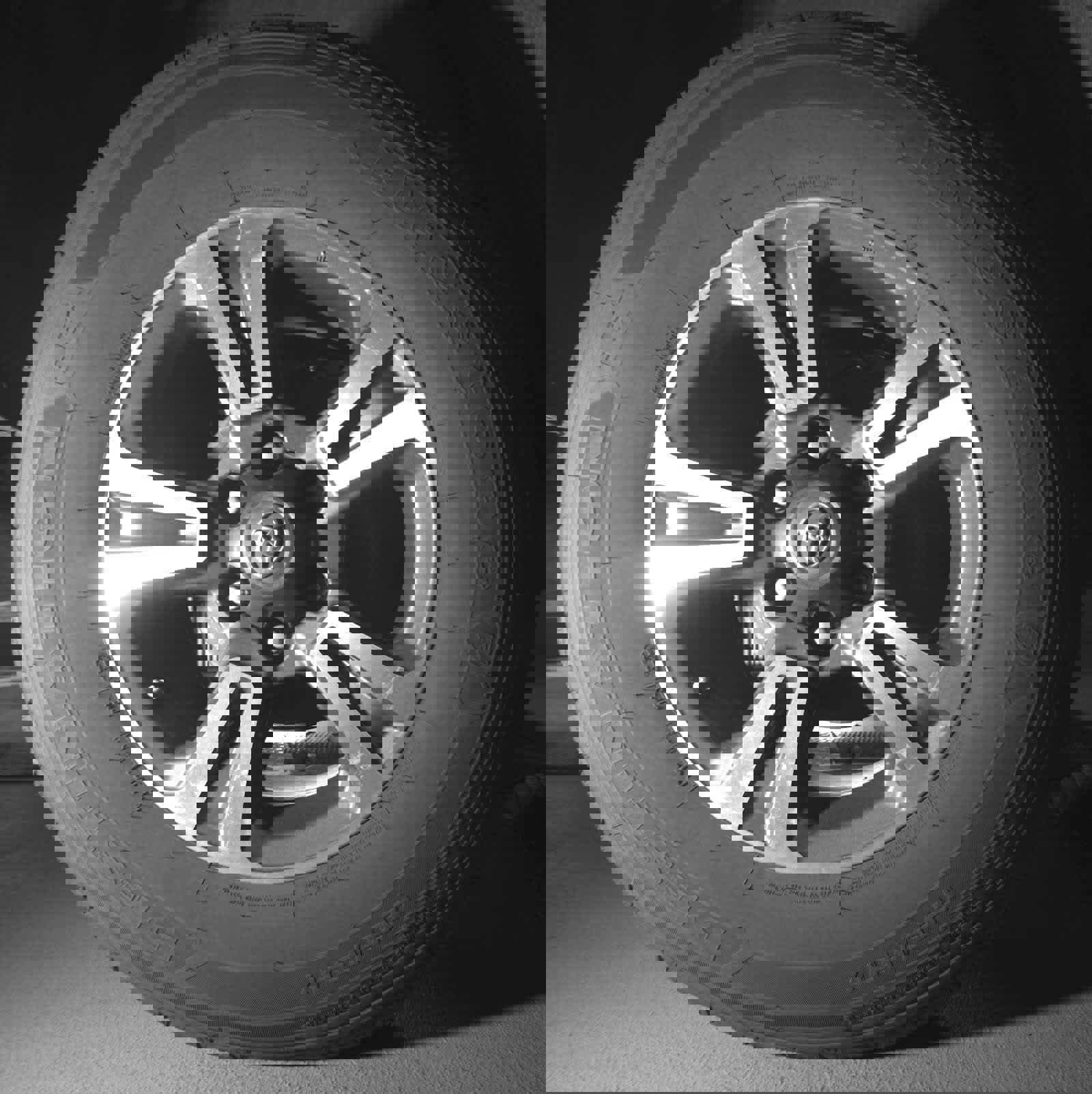 Used 2018 Toyota Tacoma TRD Sport w/ TRD Premium Sport Package AWD/4WD image 12