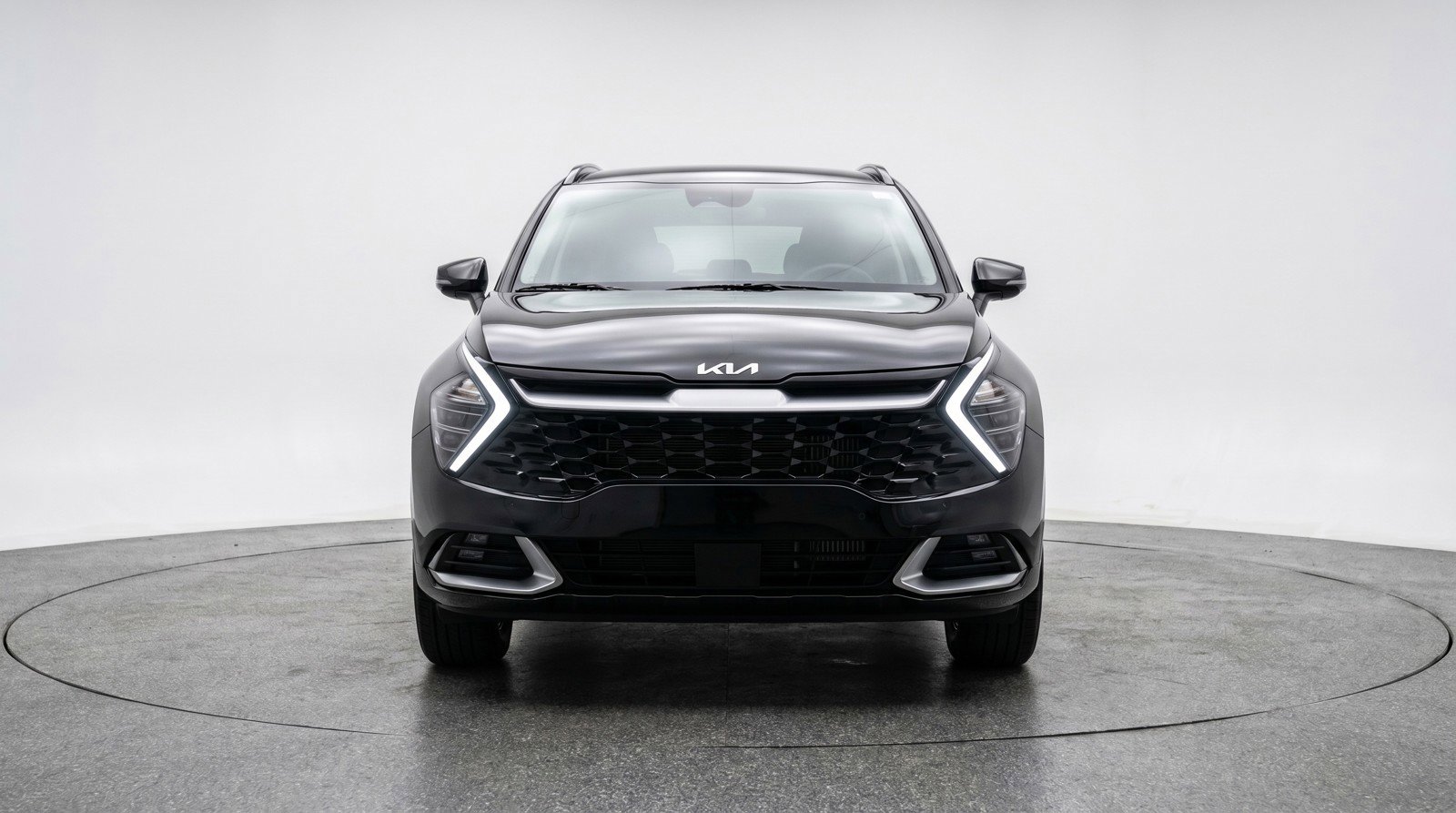 Used 2025 Kia Sportage LX FWD image 2