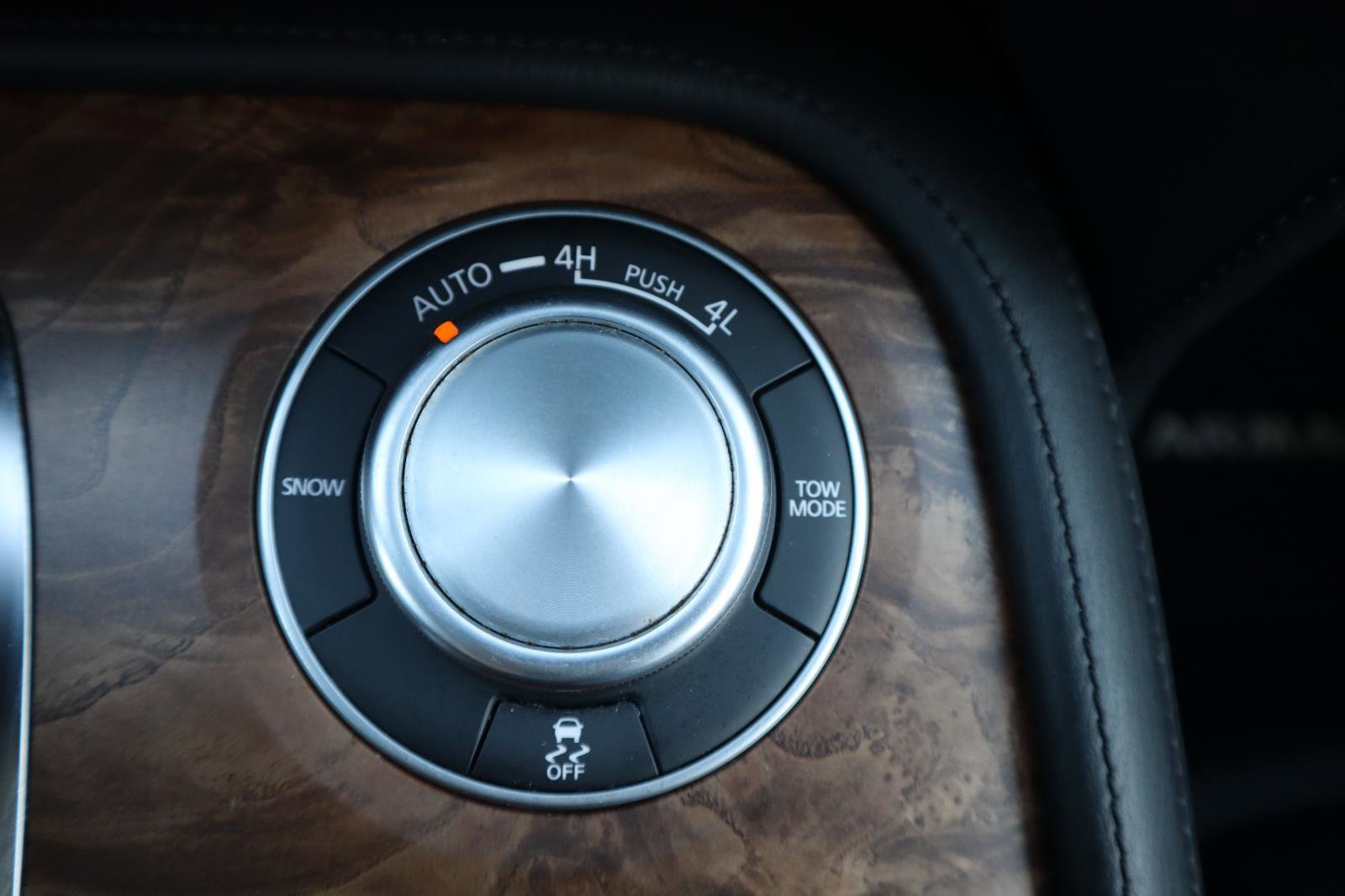 Used 2022 Nissan Armada SL image 35