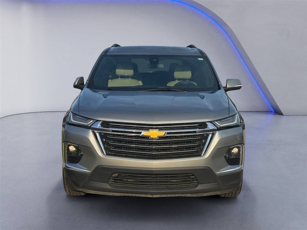 Used 2023 Chevrolet Traverse LT w/ LPO, Cargo Package AWD/4WD image 8