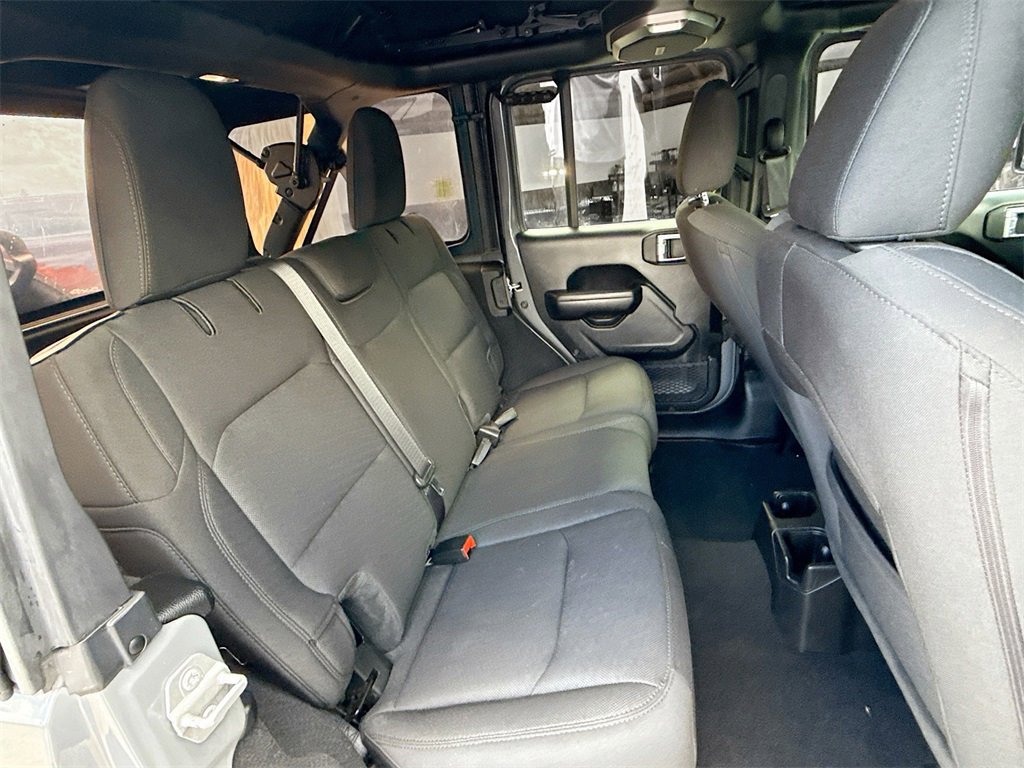 Used 2021 Jeep Wrangler Unlimited Sport image 30