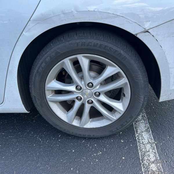 Used 2018 Chevrolet Malibu LT image 8