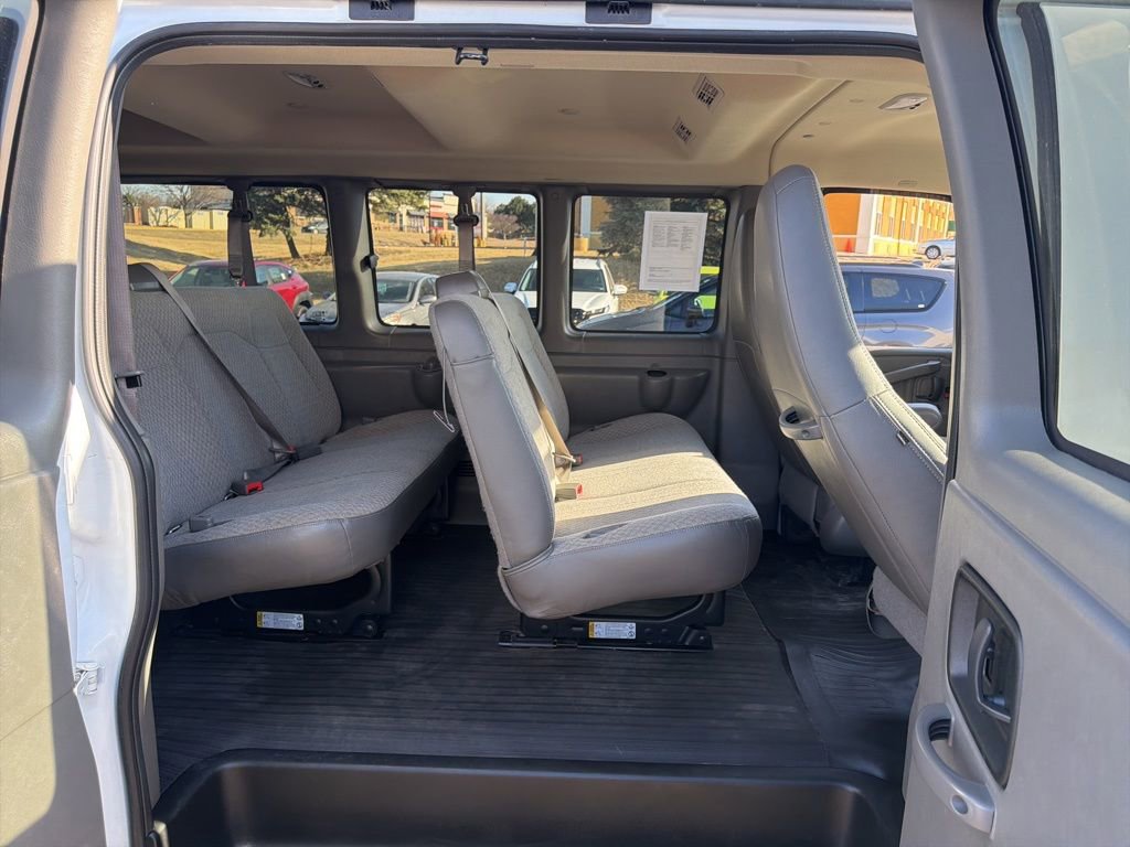 Used 2024 Chevrolet Express 3500 LS w/ Chrome Appearance Package image 19