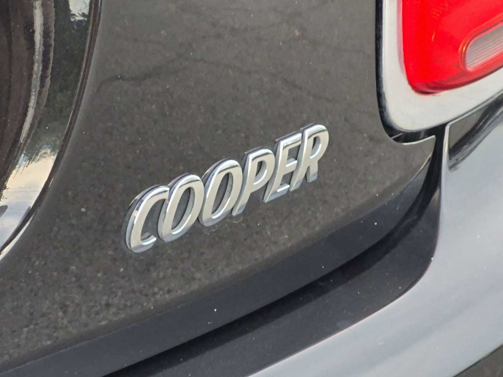 Used 2018 MINI Cooper 2-Door Hardtop FWD image 13