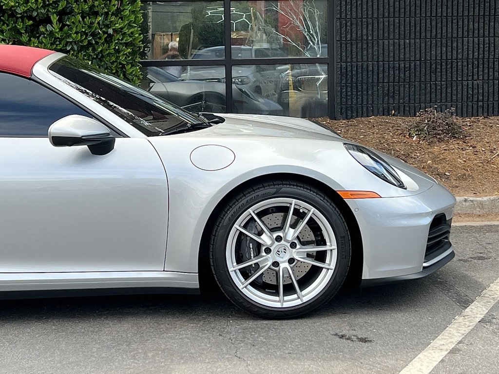 Used 2025 Porsche 911 Carrera image 19